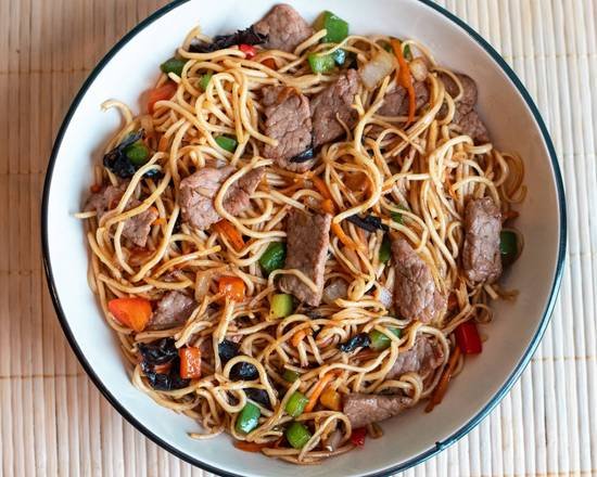 Nouilles Sautées aux Légumes